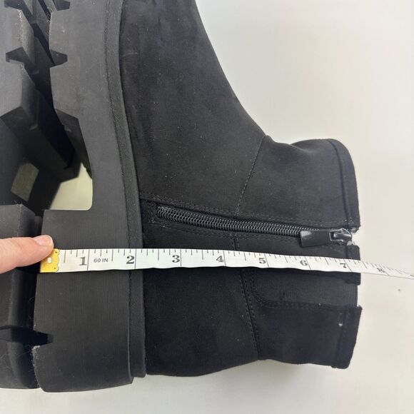 Torrid Lug Sole Bootie Pull On Short Black Faux Suede Fleece Lined 12 WW Wide - Picture 10 of 14